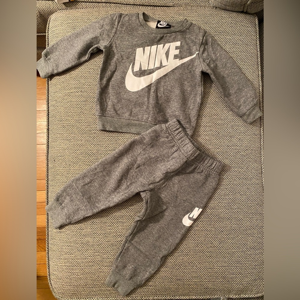 Grey Nike sweatsuit